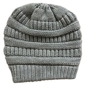 Lvaiz Cozy Gray Yarn Cable Knitted Black Satin Lined  Beanie One Size